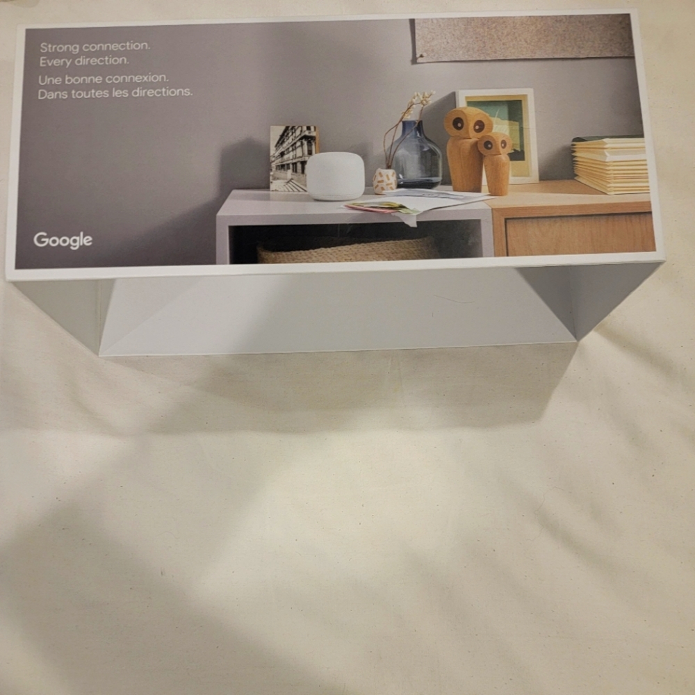 Google Nest WiFi System With 2 Routers And 2 points - Picture 3 of 5
